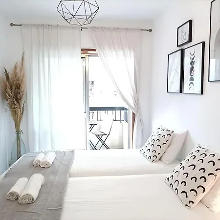 White Glam Ap Appartement Porto