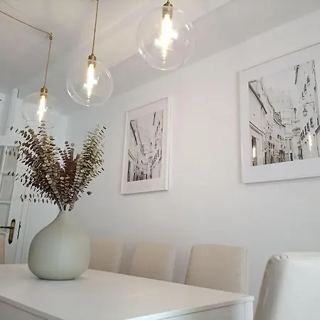 White Glam Ap Appartement